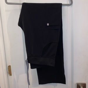 Figs Kade Cargo Scrub Pants - Black